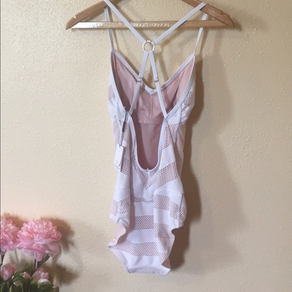 NEW CALVIN KLEIN One Piece Swim Suit Sz8 Avail. - Picture 3 of 6